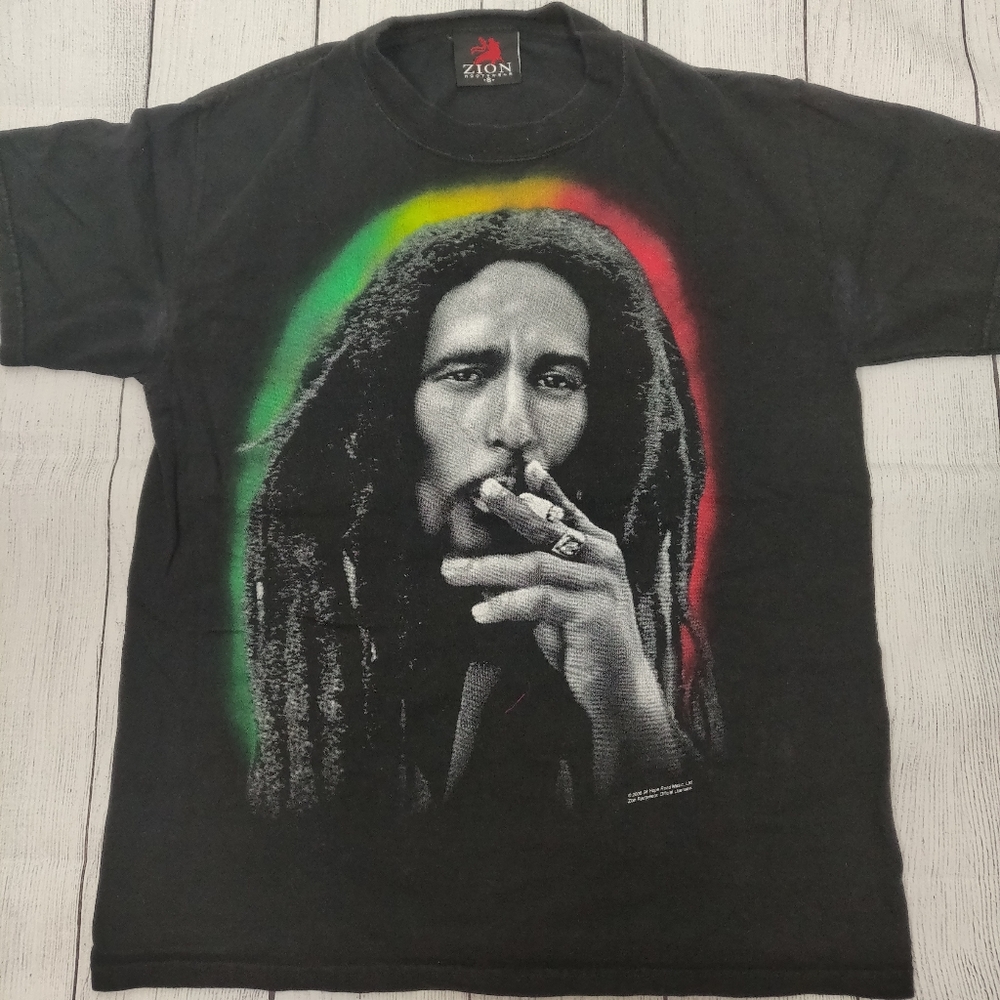 Zion Rootswear Bob Marley tee - spliff men's small